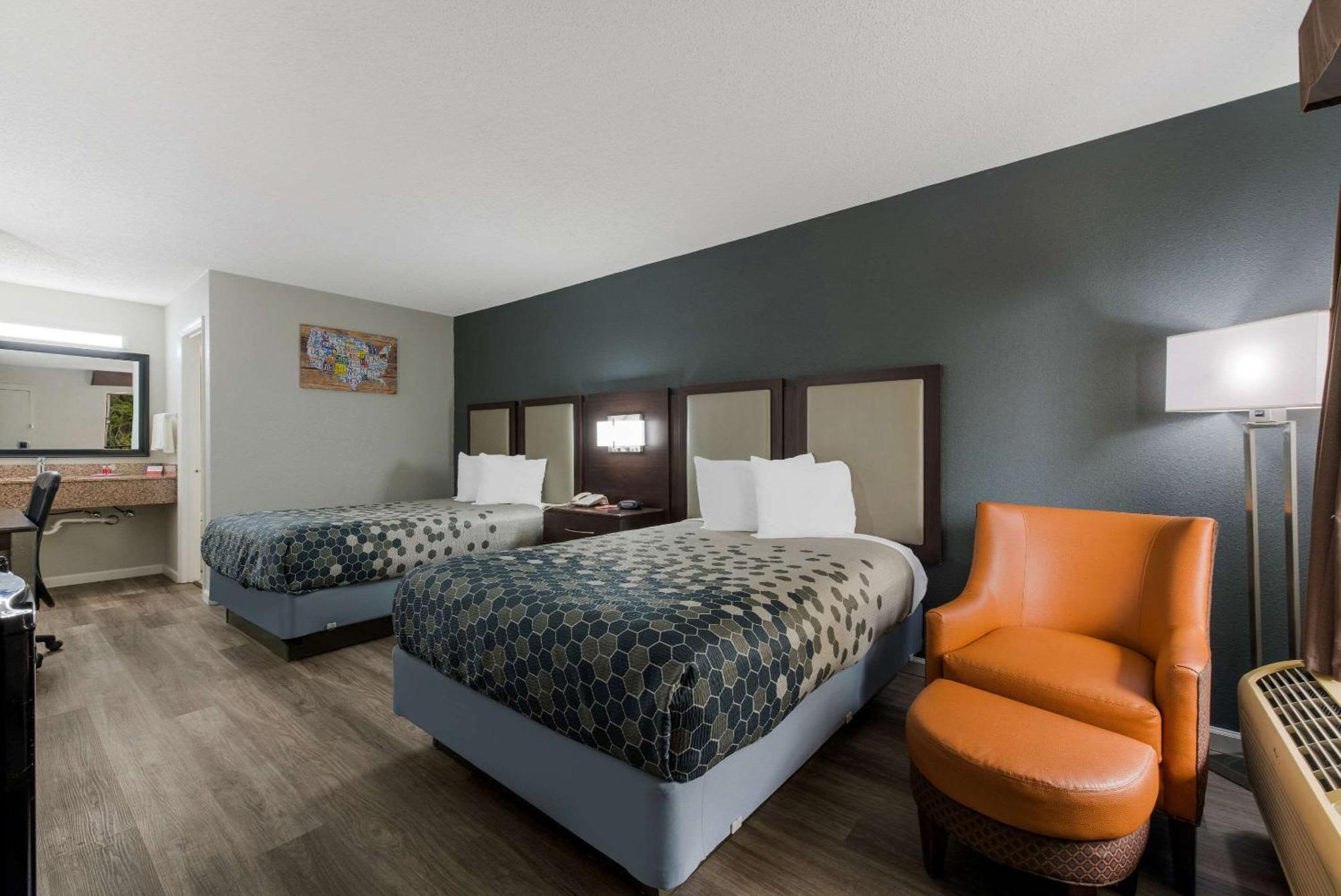 Econo Lodge Cheraw Market Street Bagian luar foto